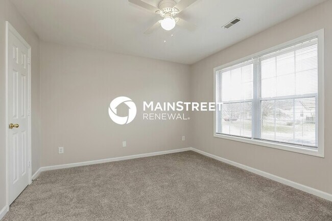 Building Photo - 3 Bedroom Pet-Friendly Home in GOODLETTSVILLE, TN with Main Street Renewal