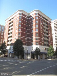 Building Photo - 880 N Pollard St