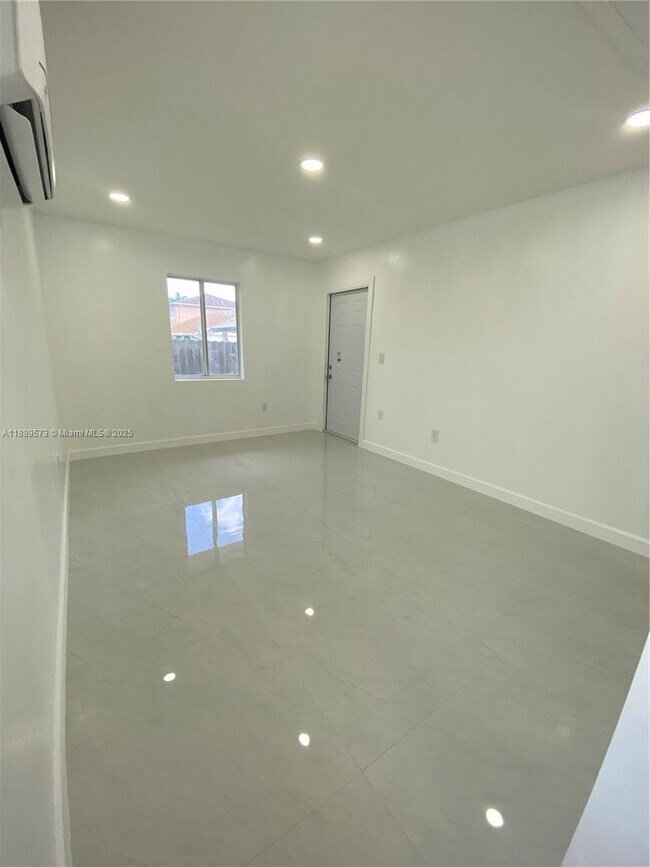 Building Photo - 9731 NW 27th Terrace