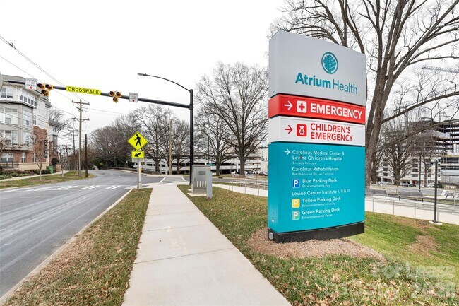 Building Photo - 1320 Fillmore Ave