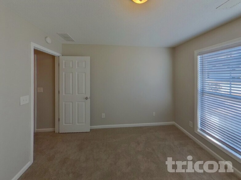 Building Photo - 3812 Plymouth Rock Drive