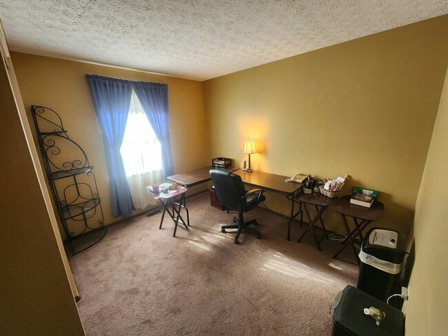 Building Photo - 6997 Wigwam Way