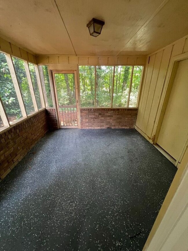 Building Photo - !!!WARNING: AVOID SCAMS CONFIRM RENTAL AT ...