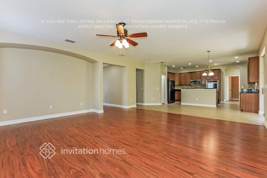 Building Photo - 6625 Thornton Palms Dr