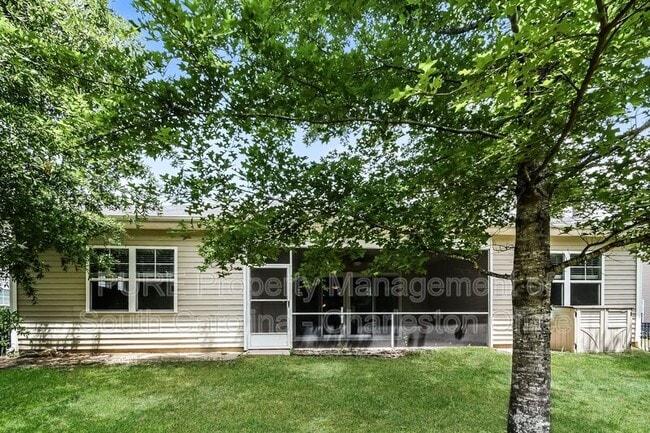 Building Photo - 507 Kilarney Rd