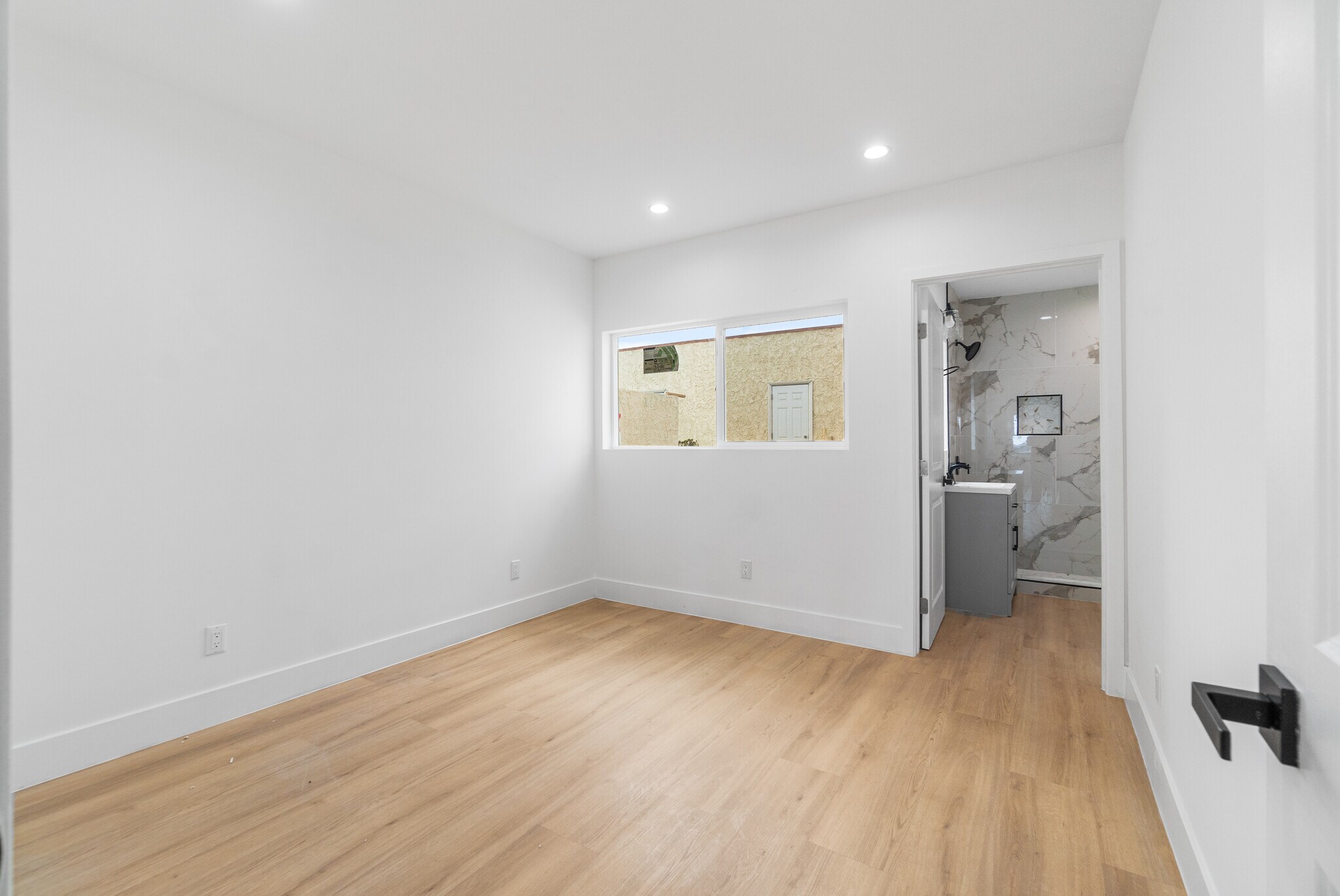 Building Photo - 301 S Cabrillo Ave
