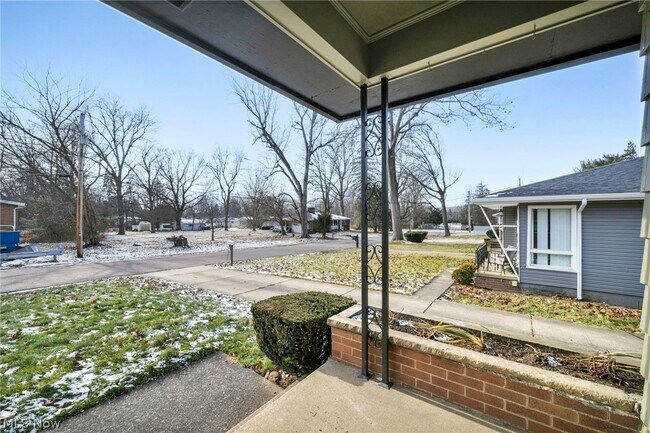 Building Photo - 1171 Jason Ave