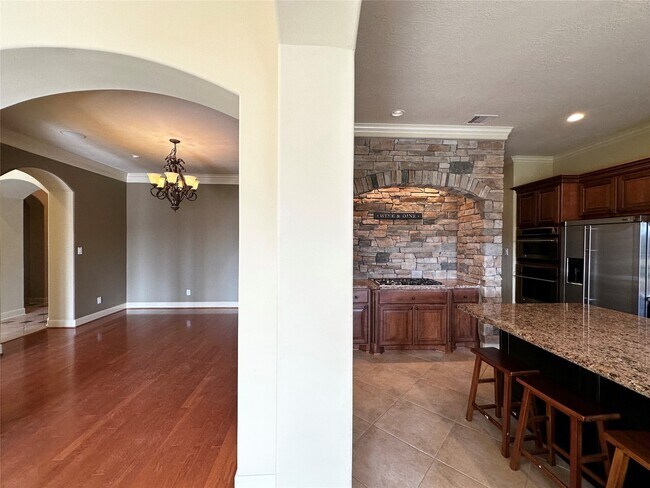 Building Photo - 617 Constellation Blvd