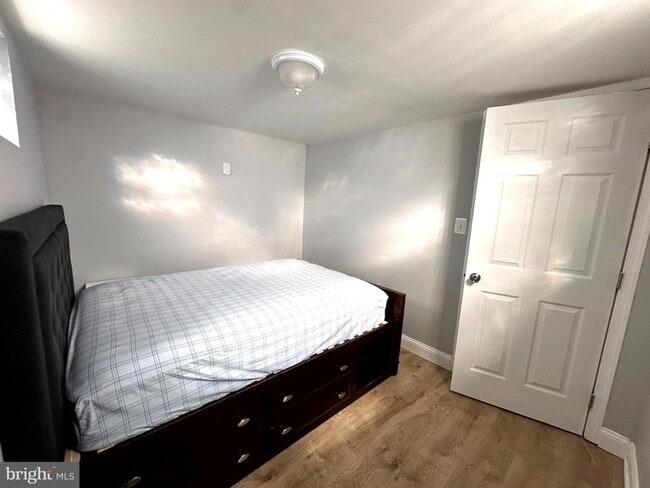 Building Photo - 1008 Tunbridge Rd