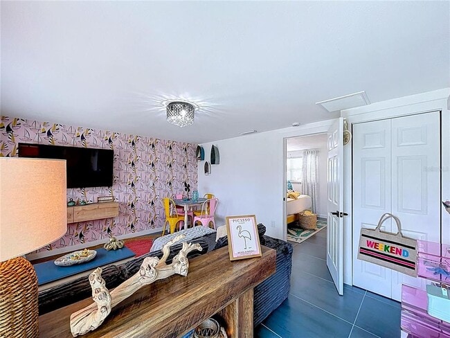 Building Photo - 304 29th St