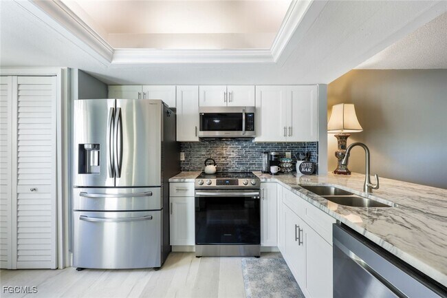 Primary Photo - 15177 Parkside Dr