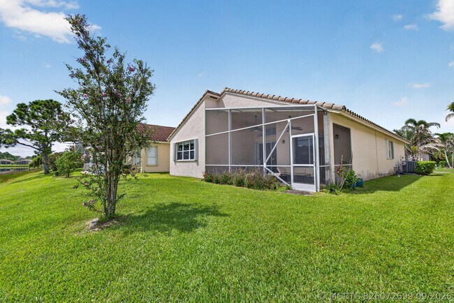 Building Photo - 309 NW Toscane Tr