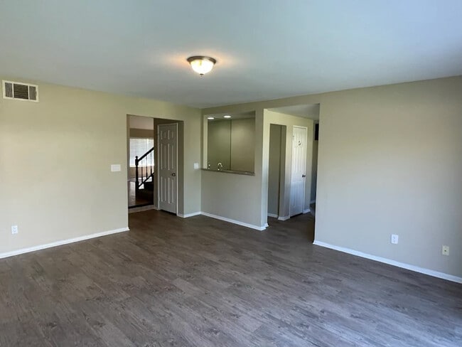 Building Photo - 41234 Almond Ave
