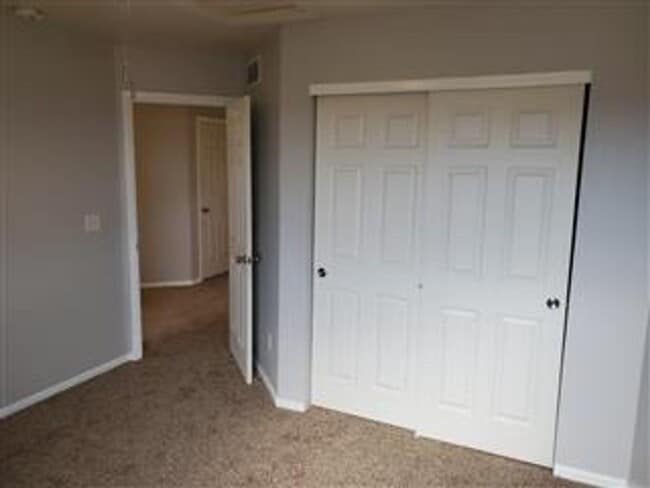 Building Photo - Updated Sage Creek Contemporary 2 Story