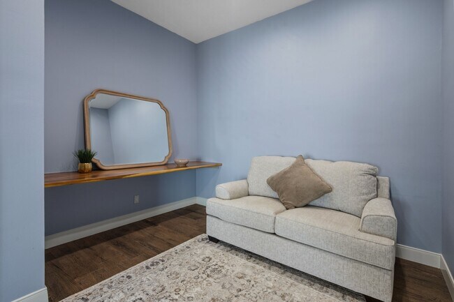 Building Photo - 11707 Edgewater Ct