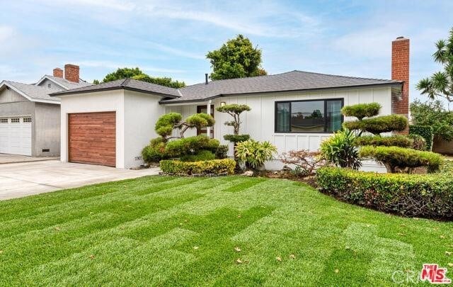 Building Photo - 12034 Alberta Dr