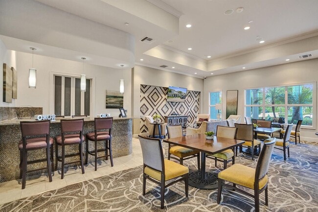 Building Photo - 1300 Eucalyptus Dr