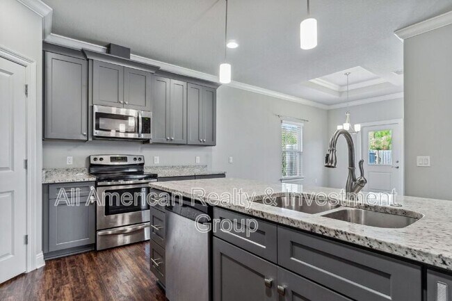 Building Photo - 2381 Belmont Dr