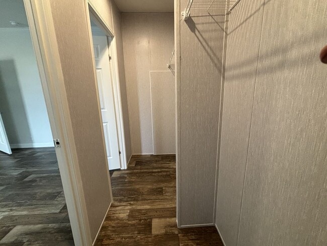 Building Photo - 1 Kimberly Ct