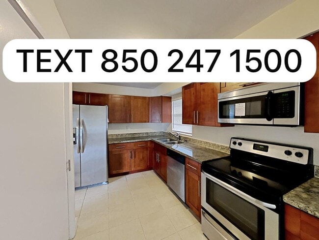 Building Photo - 6970 SW 25th St