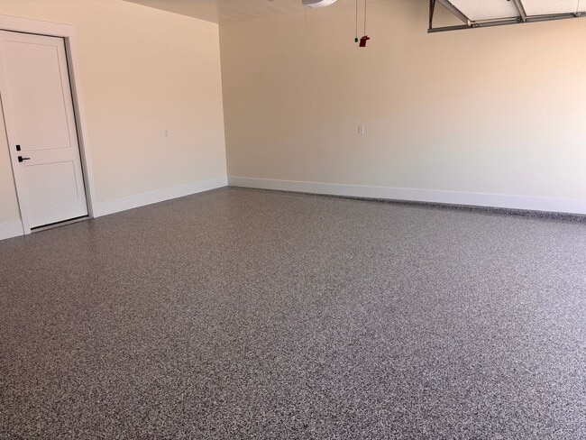 Building Photo - BRAND NEW 5 bed | 3.5 bath | 3 car garage ...