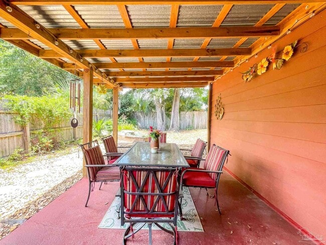 Building Photo - 3300 N Sugartree St