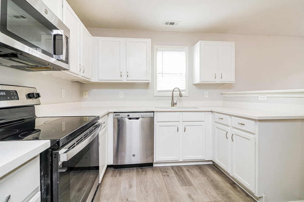 Building Photo - 6659 Breckenridge Dr