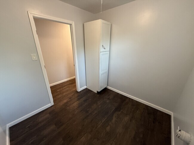 Building Photo - 1031 N Belvedere Blvd