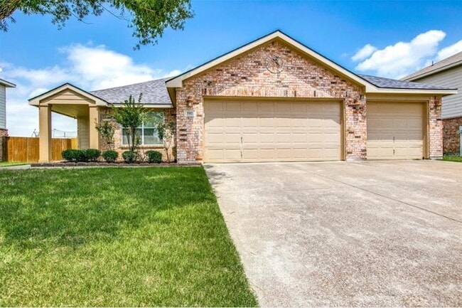 Building Photo - 102 Branding Iron Dr