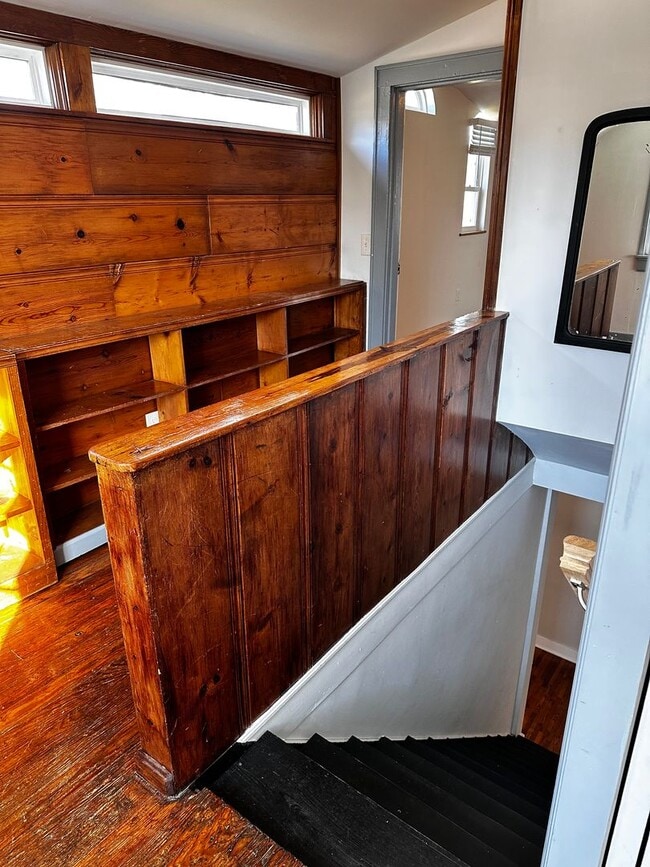 Building Photo - East Nashville, Walk to Riverside Village