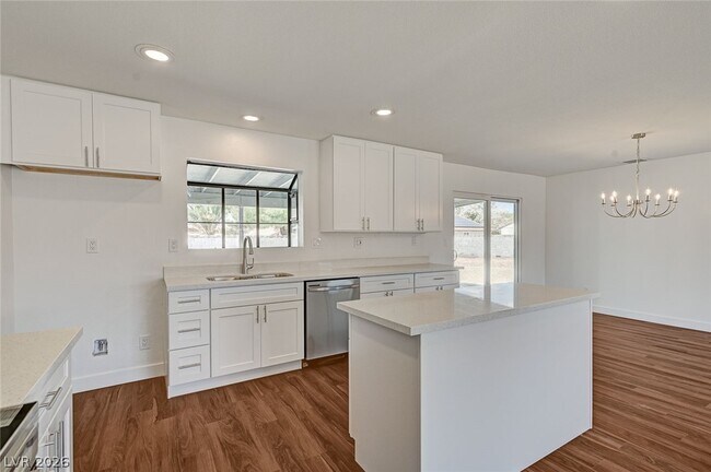Building Photo - 1580 Quarter Horse Dr