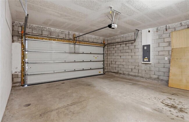 Building Photo - 1530 Finnigan Cir