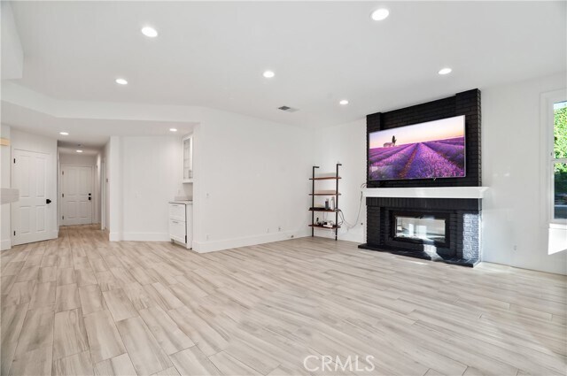 Building Photo - 24868 Paseo Primario