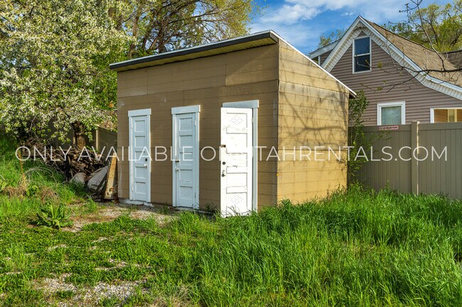 Building Photo - 159 S 500 E