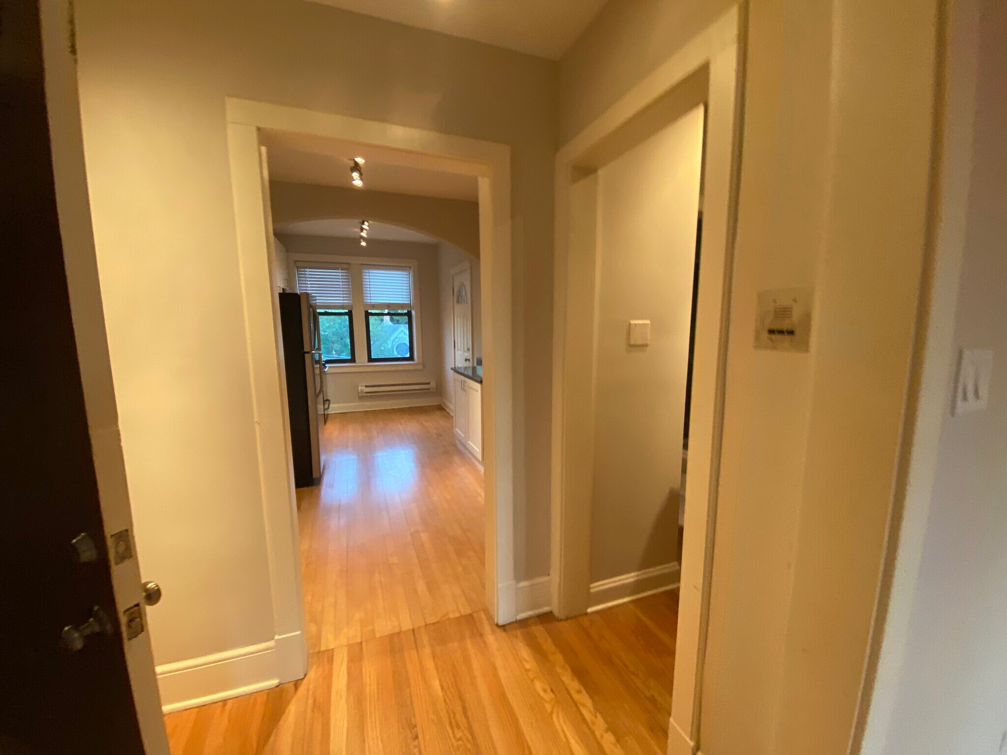 Building Photo - 2331 N Rockwell St