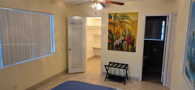 Building Photo - 2359 N Wallen Dr