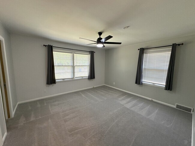 Bedroom 1 - 5819 Blueridge St