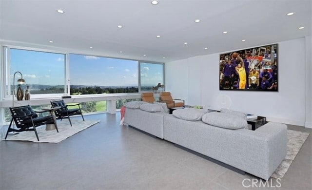 Building Photo - 2220 Avenue of the Stars