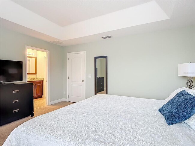 Building Photo - 8149 Roseville Blvd