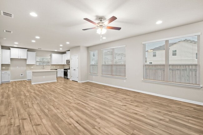 Building Photo - 1156 Autumn Heather Dr