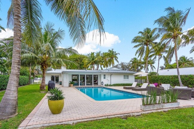 Primary Photo - 2021 NW 3rd Ave