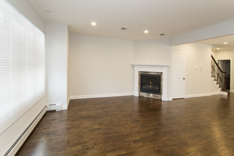 Building Photo - 450 4th St
