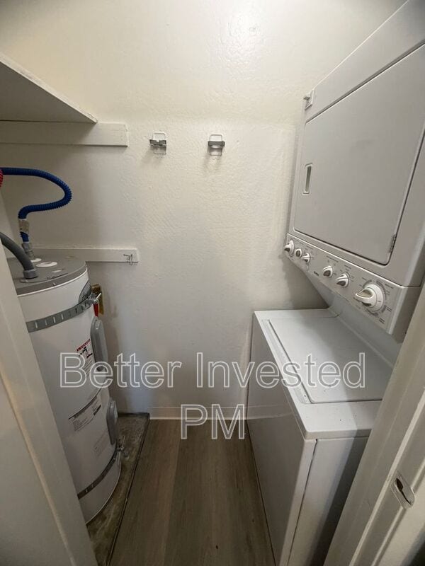 Building Photo - 304 Cooper Ln
