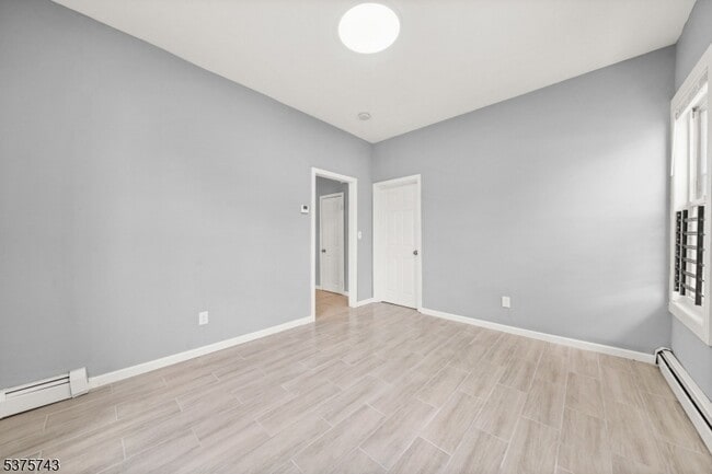 Building Photo - 385 Highland Ave