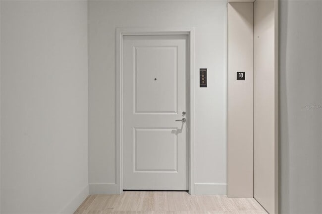 Building Photo - 3015 S Ysabella Ave