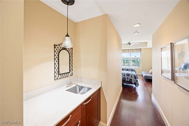 Building Photo - 13675 Vanderbilt Dr