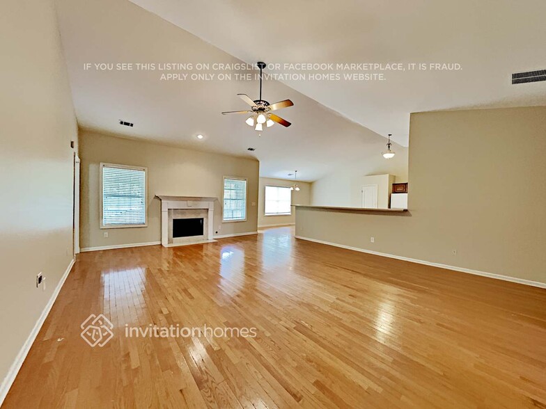 Building Photo - 301 Millpond Pkwy