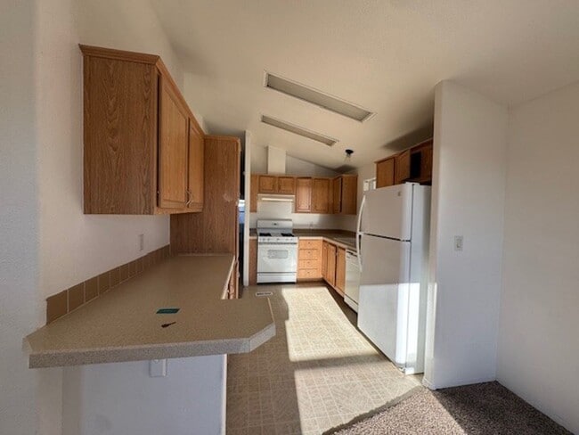 Building Photo - 3 BR house with fenced yard, Nu Paint, Carpet