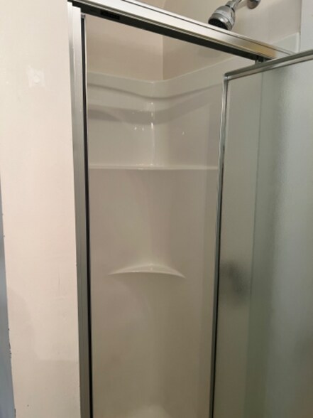 Building Photo - 315 Elm St