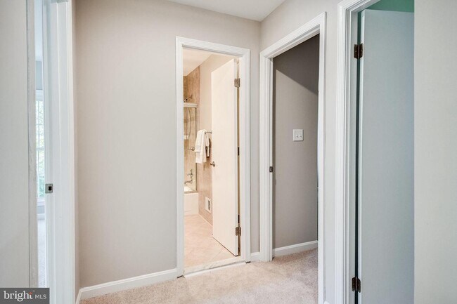 Building Photo - 5415 Helm Ct